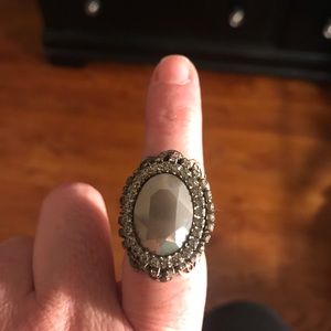 TODAY ONLY $50 firm .Elegant Women’s Ring !! 🥰